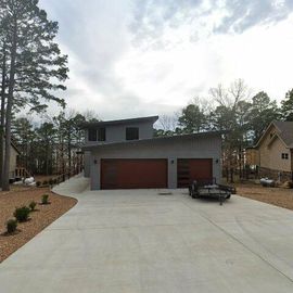 213 CHEROKEE DR