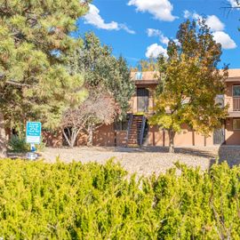 2800 CERRILLOS RD #87