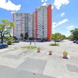 1351 NE MIAMI GARDENS DR #601E