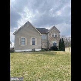 144 WHITE CEDAR DR