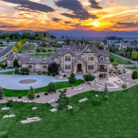 15497 MOUNTAIN VIEW CIR