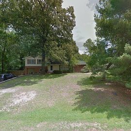 204 DAVIS DR