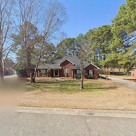 209 IDLE PINES DR