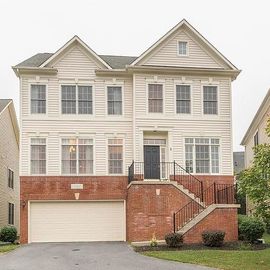 9 CATAWBA MANOR CT