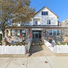 45 WINTHROP SHORE DR