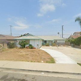 421 LA CANADA AVE