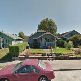 320 17TH AVE