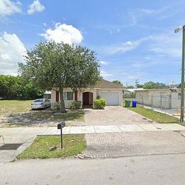 2413 NW 15TH CT