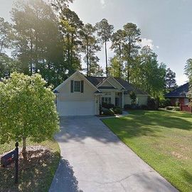 4 BRIDLE LN