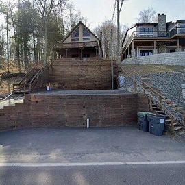 815 LAKESIDE DR