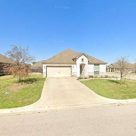 412 COMAL CV