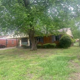 273 E SHELBY DR