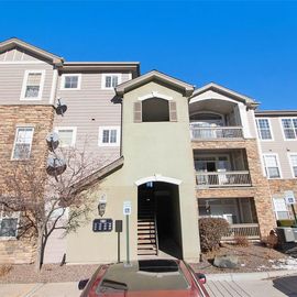 1561 OLYMPIA CIR #301