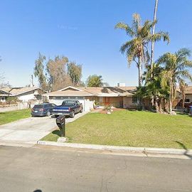 10708 LA CRESENTA DR