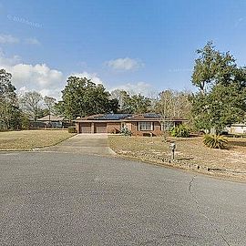 2211 EQUESTRIAN CT