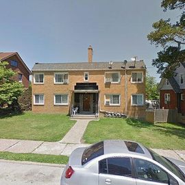 435 HALCOMB AVE