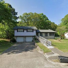 256 WESTCHESTER DR