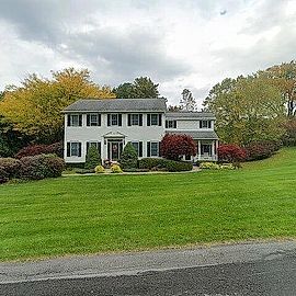 3 CRIMSON OAK CT