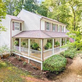 30 MOUNTAIN LAUREL RD