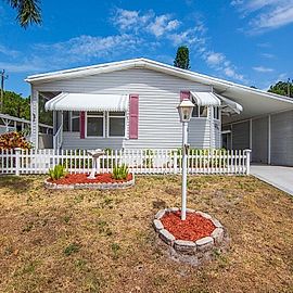 416 Tropical Isles Circle