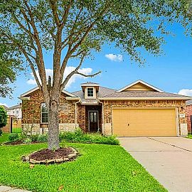 2552 BLUE HERON CIR