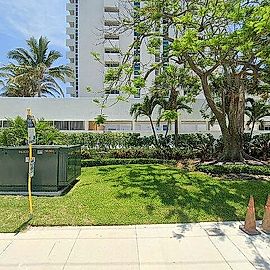 1360 S OCEAN BLVD #605