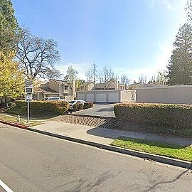 633 Palomino Dr