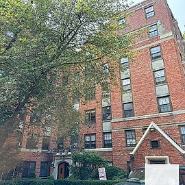 808 Bronx River Road, Unit 4d