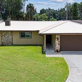 2004 NEEDLE PALM DR